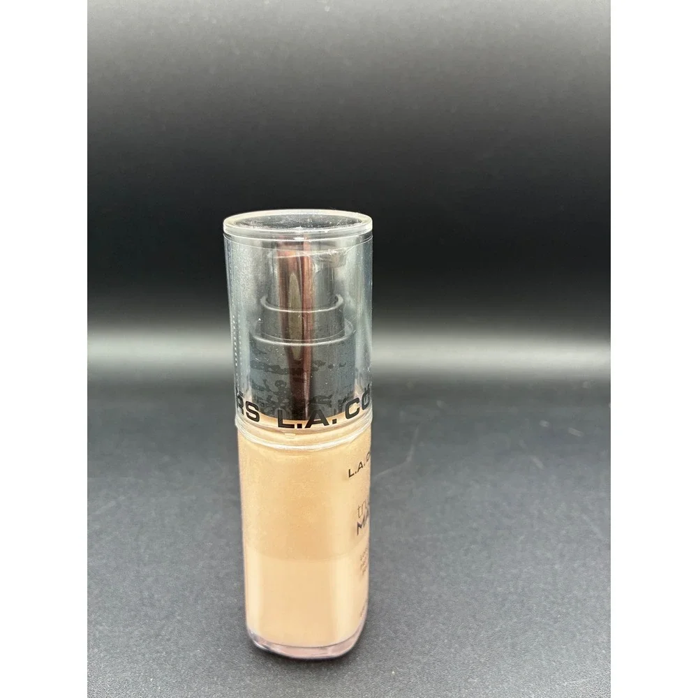LA Colors Truly Matte Foundation CLM351 Porcelain Longwear High Pigment 1.35oz